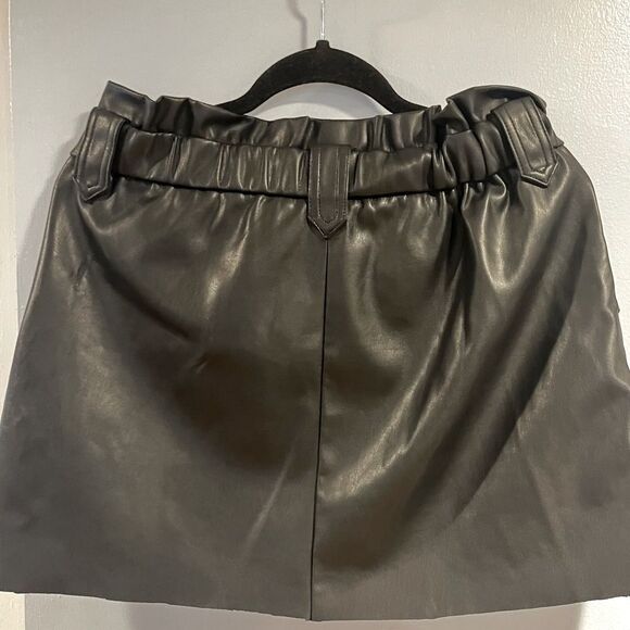 Faux Leather Mini Skirt by Marc New York -Size Medium - Picture 2 of 7